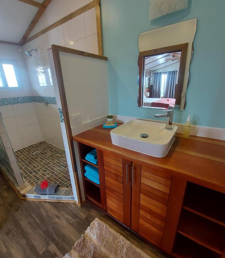 The Sunsetter Bed & Breakfast Bocas Town Ngoại thất bức ảnh